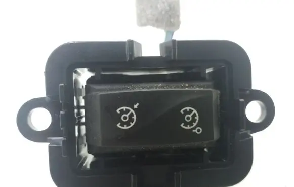 Renault Megane III Cruise control switch 1015009001