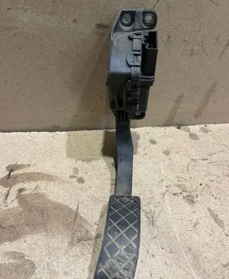 Audi A6 S6 C6 4F Accelerator throttle pedal 4F1721523A 6PV00898405