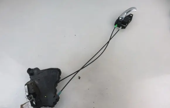 Toyota RAV 4 (XA30) Front door lock 