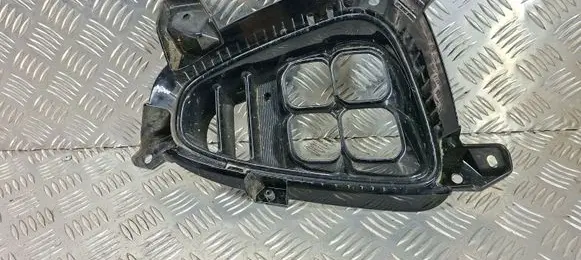 KIA Sorento Front fog light trim/grill 