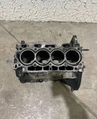 Peugeot 308 Engine block 