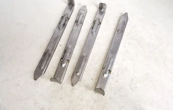 Volvo S80 Headlight/headlamp mounting bracket 30678340