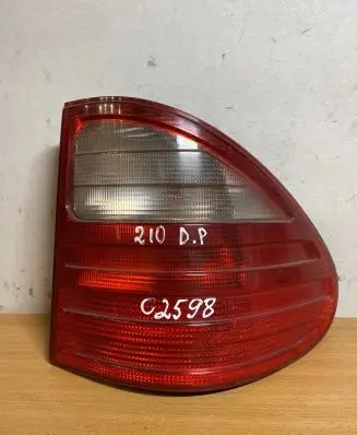 Mercedes-Benz E W210 Rear/tail lights A2108202264 C2598