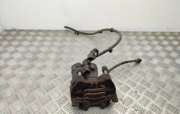Audi Q2 - Rear brake caliper 5Q0615405DB