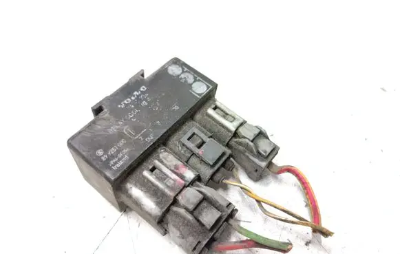 Coolant fan relay