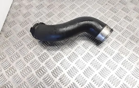 Mercedes-Benz E W212 Intercooler hose/pipe A2045286682
