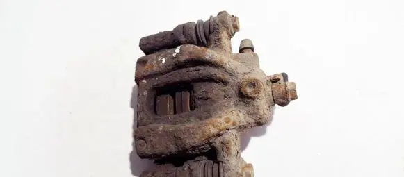 Honda CR-V Rear brake caliper
