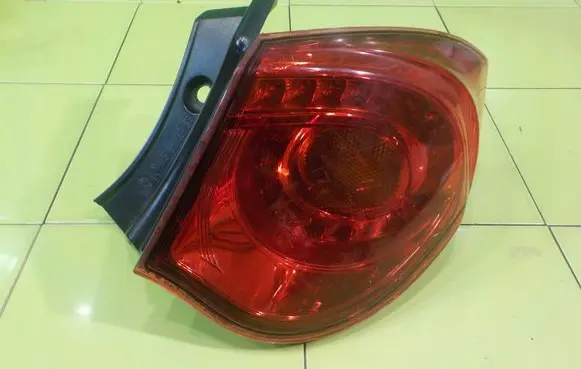 Alfa Romeo Giulietta Rear/tail lights 50513612