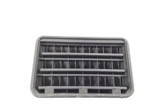 BMW X3 E83 Fender grill 8377280