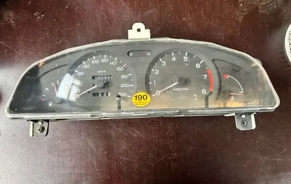 Nissan Almera Speedometer (instrument cluster)