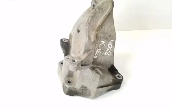 Mercedes-Benz SLK R172 Engine mounting bracket A6512234004