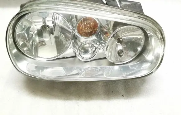 Volkswagen Golf IV Headlight/headlamp 1J1941018B