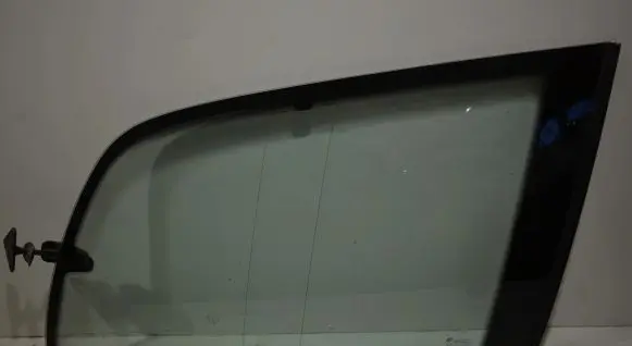 Ford Galaxy Rear side window
