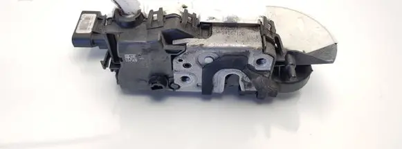 Citroen C5 Front door lock A02523