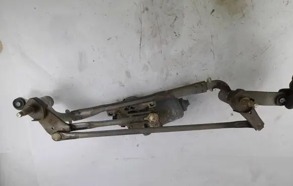 Jeep Cherokee Front wiper linkage and motor 68102175AD 70113 AX1590605774