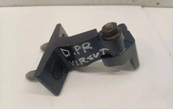 Mercedes-Benz CLA C118 X118 Front door upper hinge