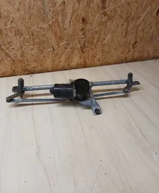 Audi 80 90 B3 Front wiper linkage and motor 