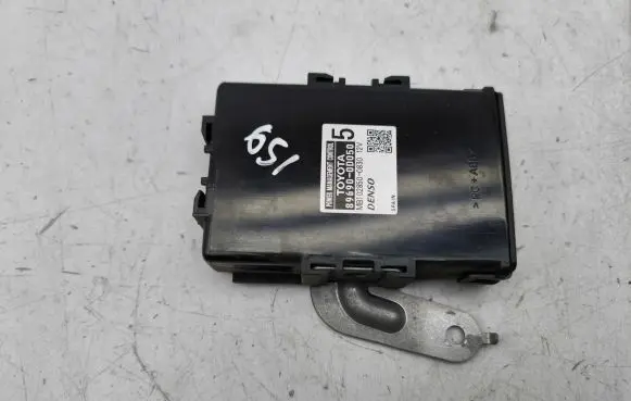 Toyota Yaris Other control units/modules 896900D050 MB1028500830