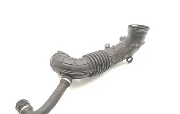 BMW 3 E90 E91 Air intake hose/pipe 586509