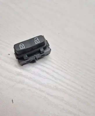 Volvo V70 Central locking switch button 30710476 03451610
