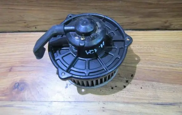 Mazda 121 Heater fan/blower 1940000420 194000-0420