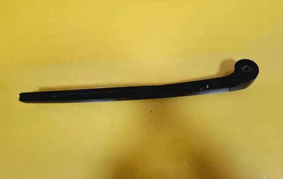 Audi A4 S4 B6 8E 8H Rear wiper blade arm 