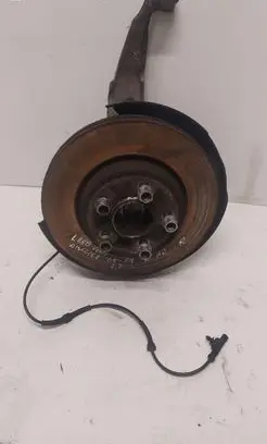 Land Rover Discovery 3 - LR3 Front wheel hub