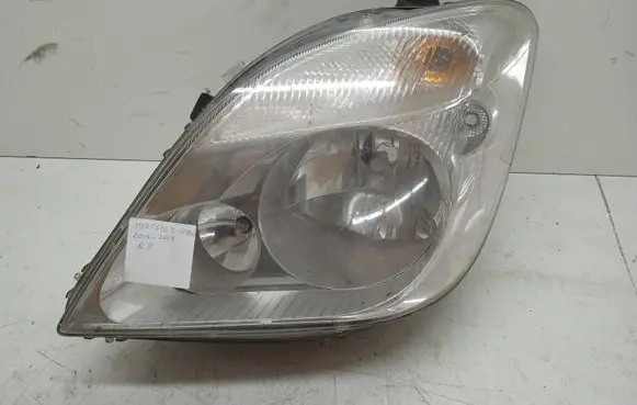 Mercedes-Benz Sprinter W906 Headlight/headlamp A9068200161