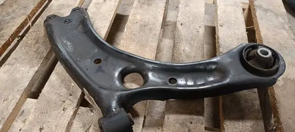 Front lower control arm/wishbone