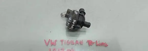 Volkswagen Tiguan Water pump 5Q0965567