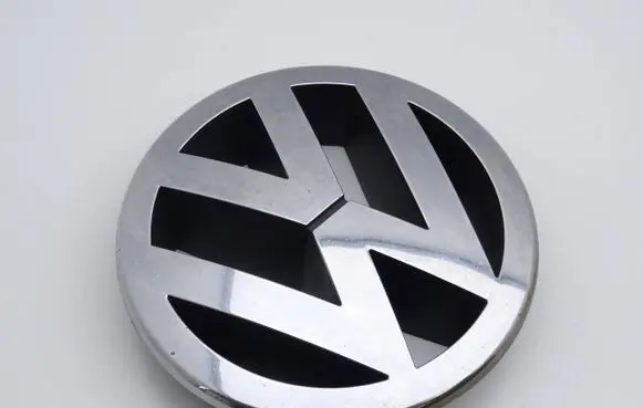 Volkswagen Golf Plus Manufacturer badge logo/emblem 5M0853601