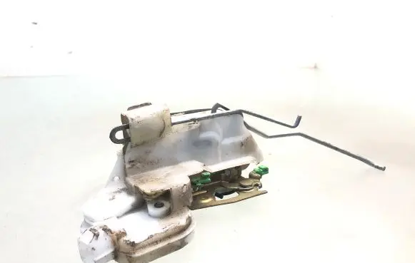 Mitsubishi Pajero Sport I Front door lock