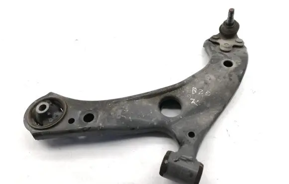 Front lower control arm/wishbone