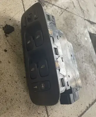 Volvo V70 Electric window control switch