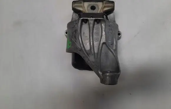 Audi A4 S4 B9 Engine mount bracket