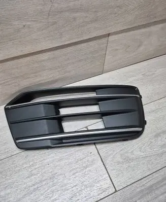 Audi Q5 SQ5 Front bumper lower grill 80A807682P