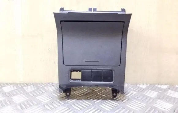 Volkswagen Jetta V Ashtray (front) 1K0857961