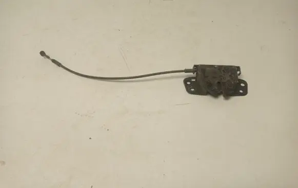 KIA Sportage Engine bonnet (hood) release handle