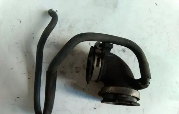 Mazda 3 I Air intake hose/pipe 0140811611