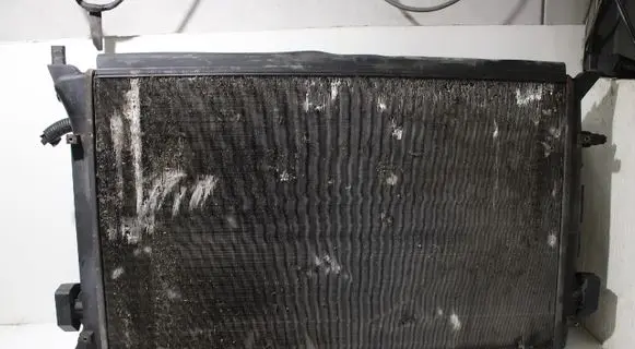 Skoda Octavia Mk2 (1Z) Air conditioning (A/C) fan (condenser) 