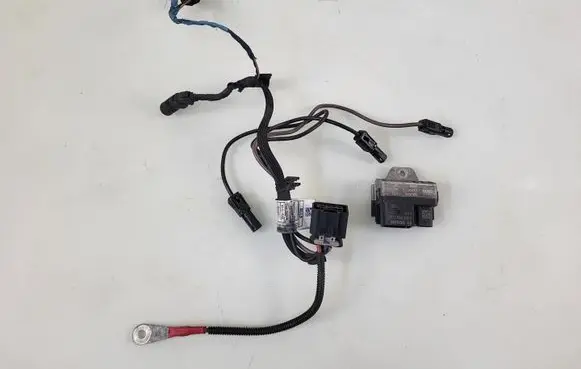 BMW 2 F45 Glow plug pre-heat relay 8514120 8516246