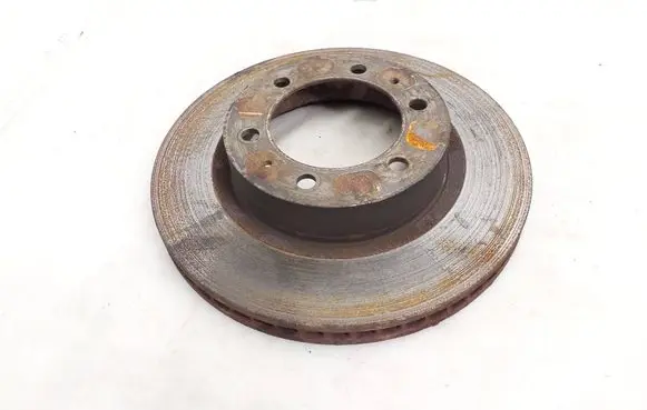Toyota Hilux VIII Front brake disc 