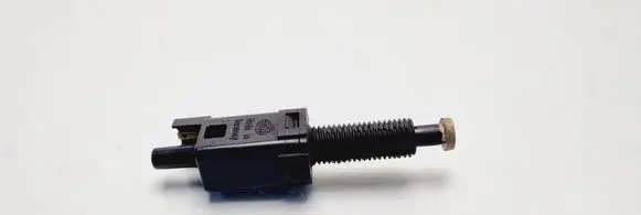 Audi A6 S6 C5 4B Brake pedal sensor switch 811907343B