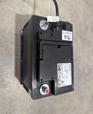 Porsche Cayenne (9Y0 9Y3) Car battery 9Y0915105J P019482 9Y0515500