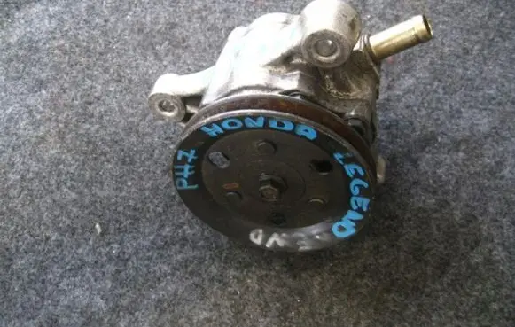Honda Legend Power steering pump PH7
