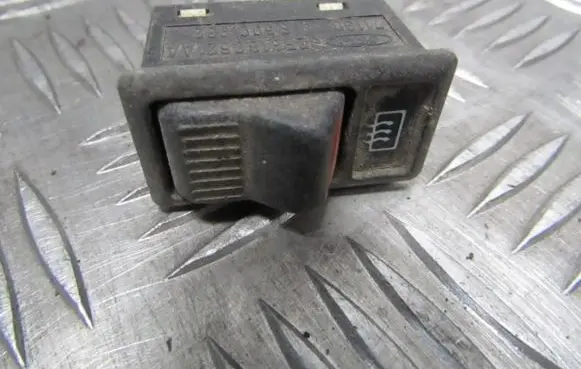 Ford Fiesta Windscreen/window heater switch 82fg18c621aa