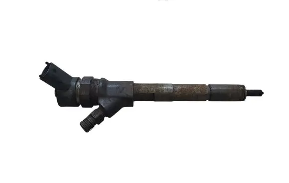 Toyota Auris 150 Fuel injector 2367033040 044510221