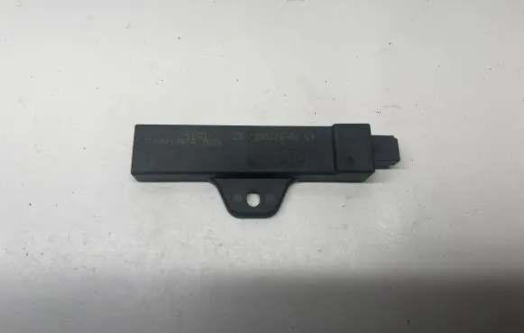 BMW X3 F25 Keyless system antenna 9220832 922083202