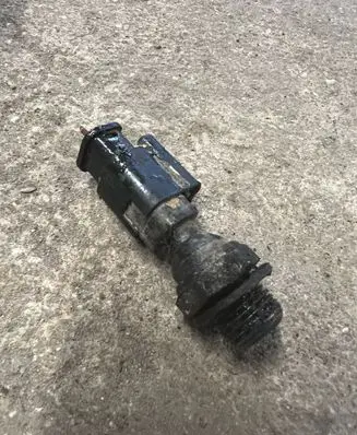 Citroen C5 Oil pressure sensor 