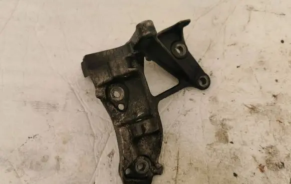 Volvo S40 Generator/alternator bracket 9653249480